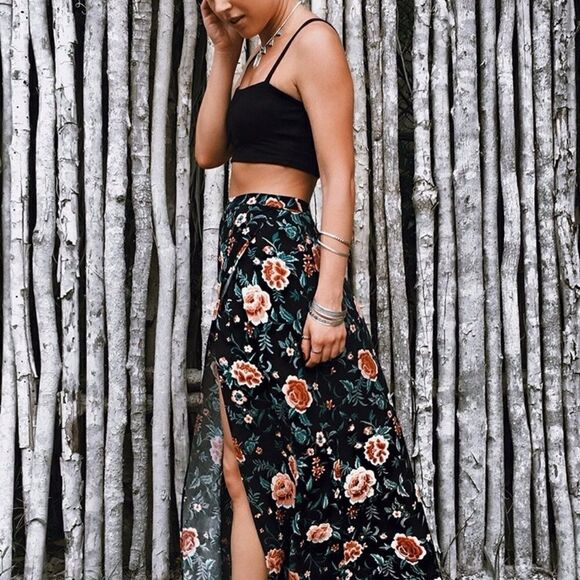 American Eagle Floral Print Maxi Wrap Skirt - Picture 4 of 8